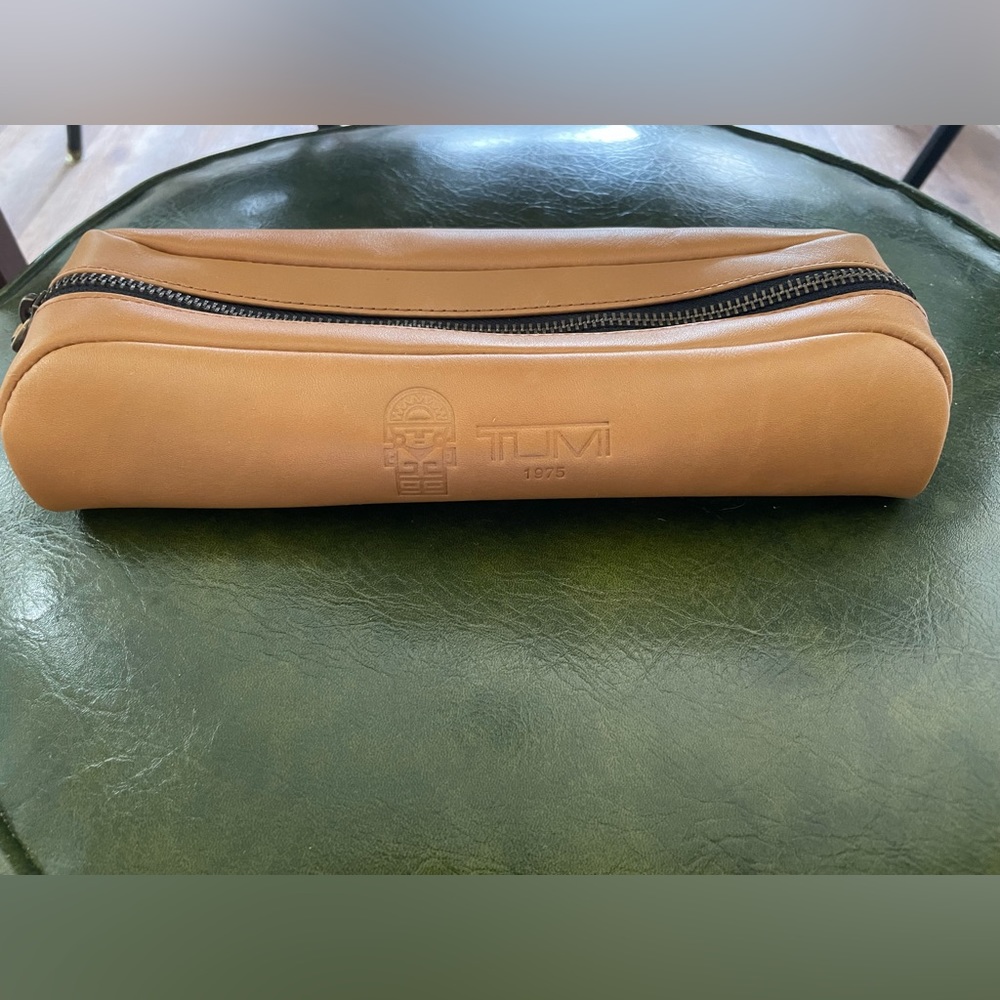 Tumi Pouch